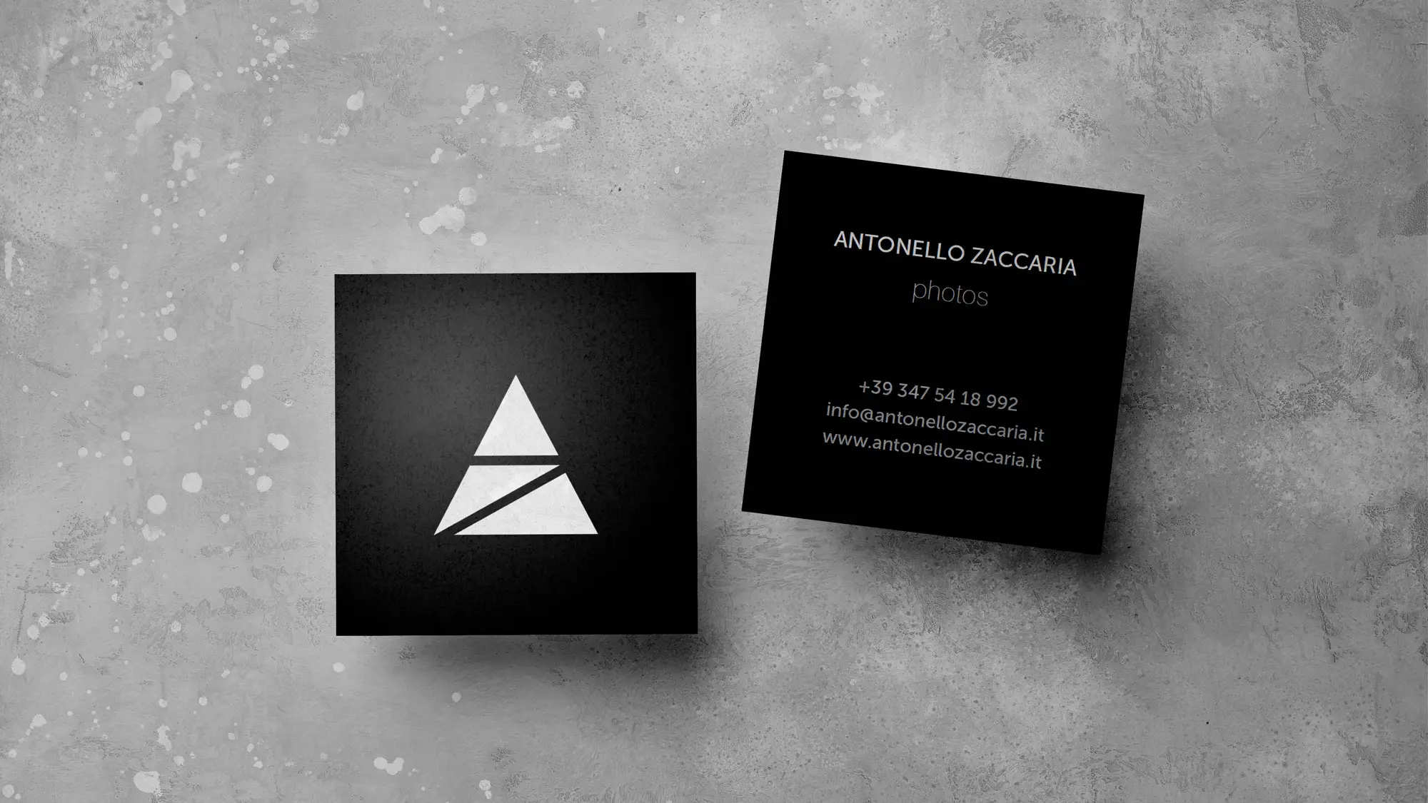 Square_Card_Mockup_007